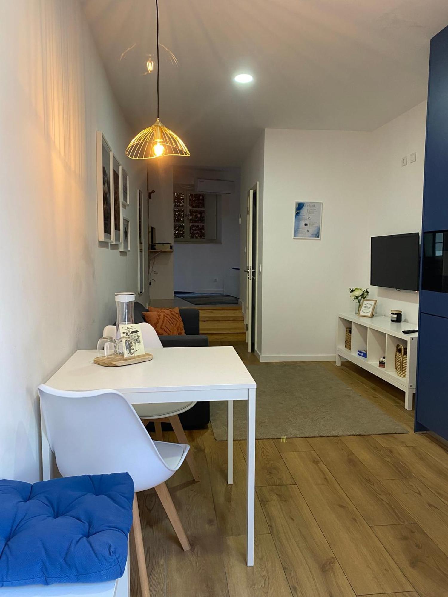 Blue Essence Apartment - Central Κοΐμπρα Εξωτερικό φωτογραφία